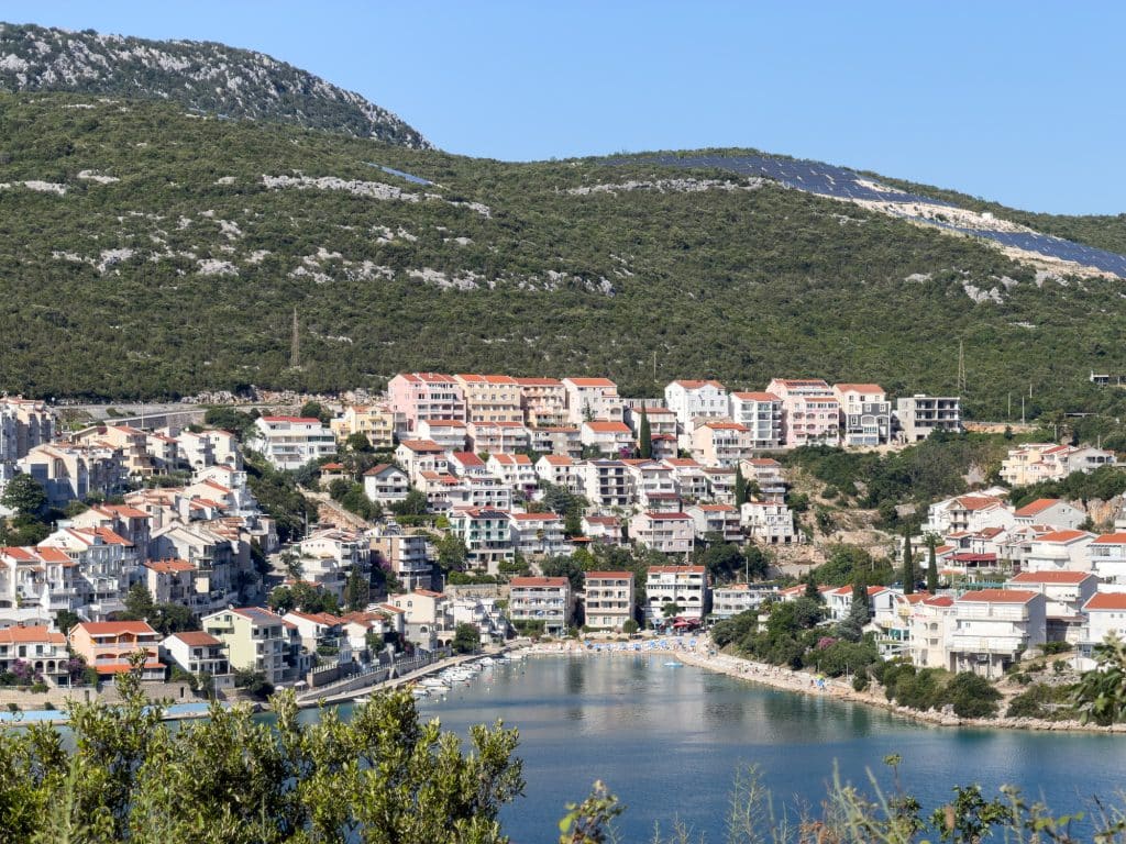 Vue sur Neum Beach en Bosnie-Herzégovine