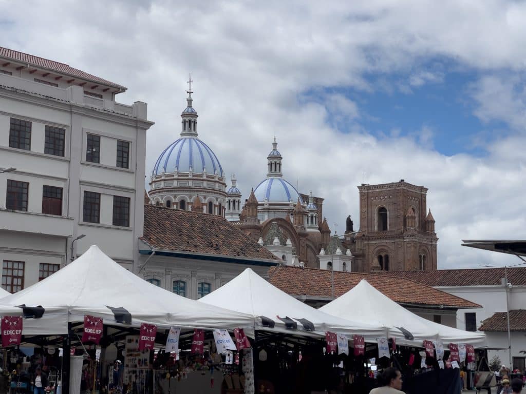 Cathédrale et coupole de Quito