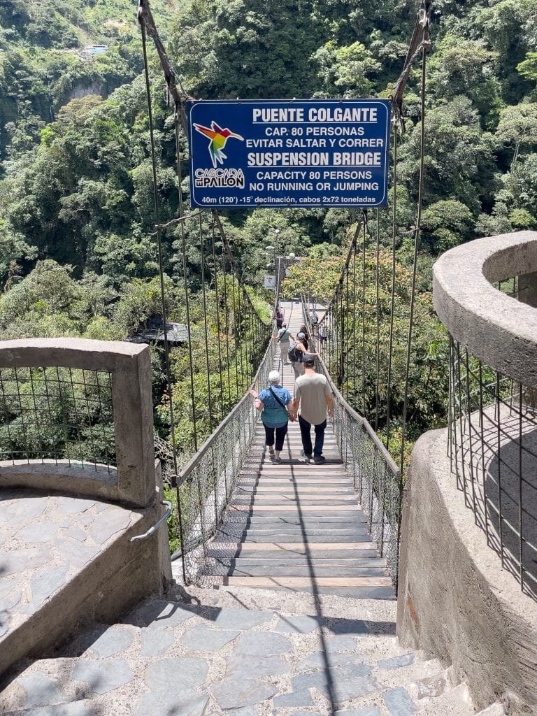 Pont suspendu du Pailon del Diablo