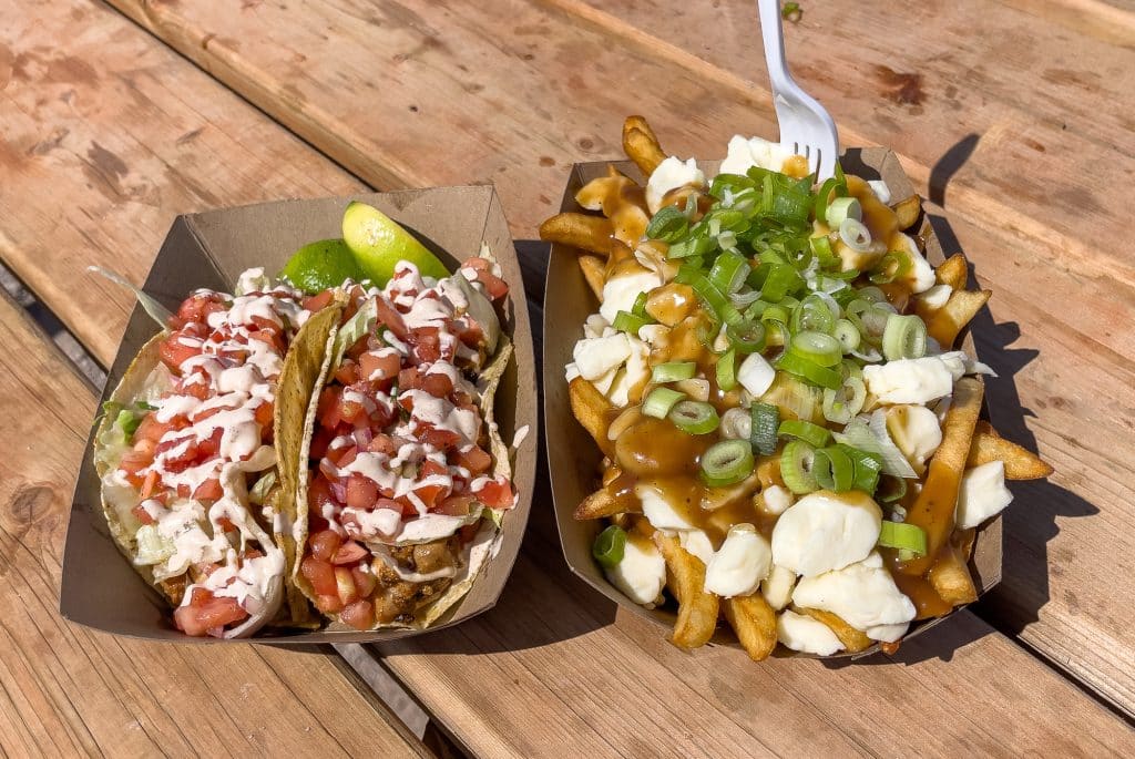 Poutine et tacos au Faraud et l'Idiot Food Truck