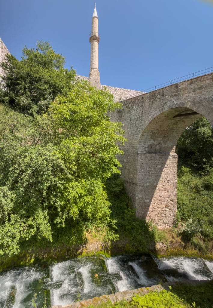 Vue de la forteresse du restaurant à Travnik